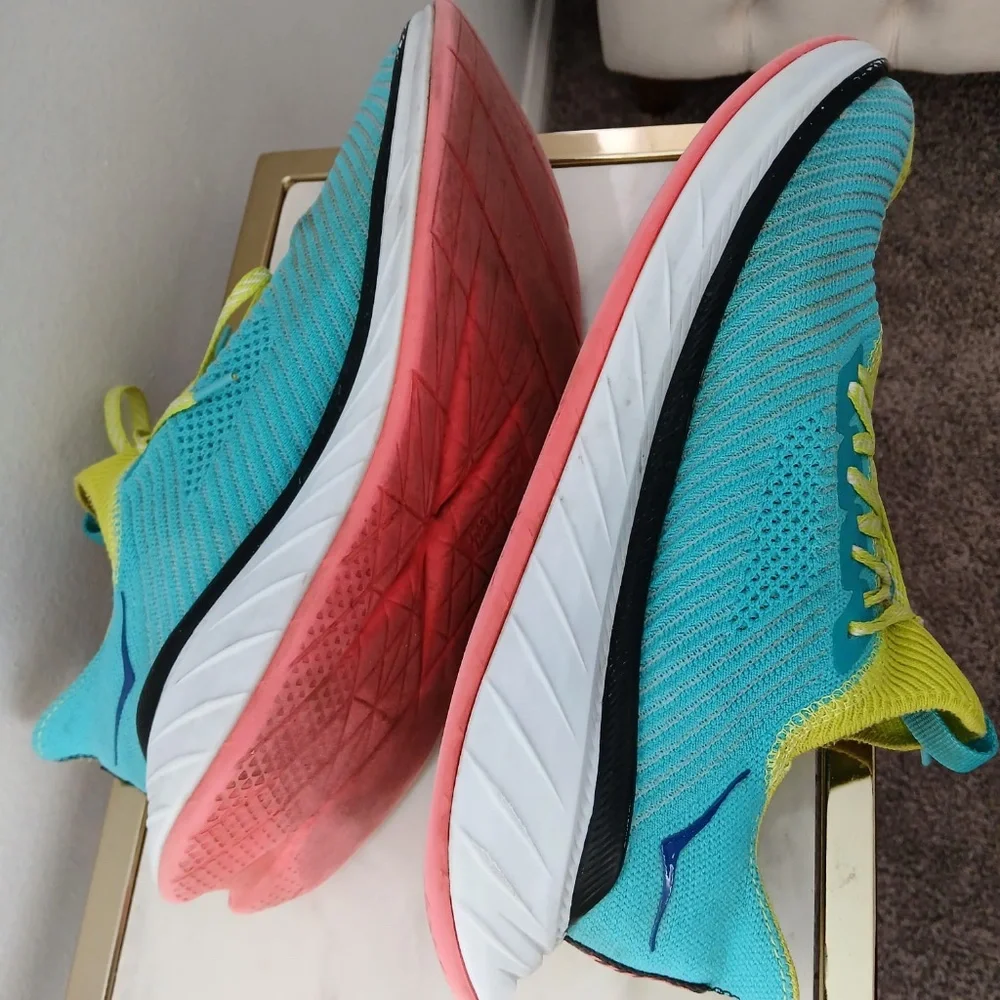 Hoka Clifton 9 Yellow Teal Running Shoes - Women’s Size 10B.